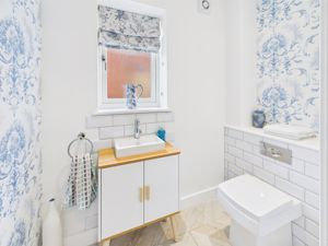 Cloakroom- click for photo gallery